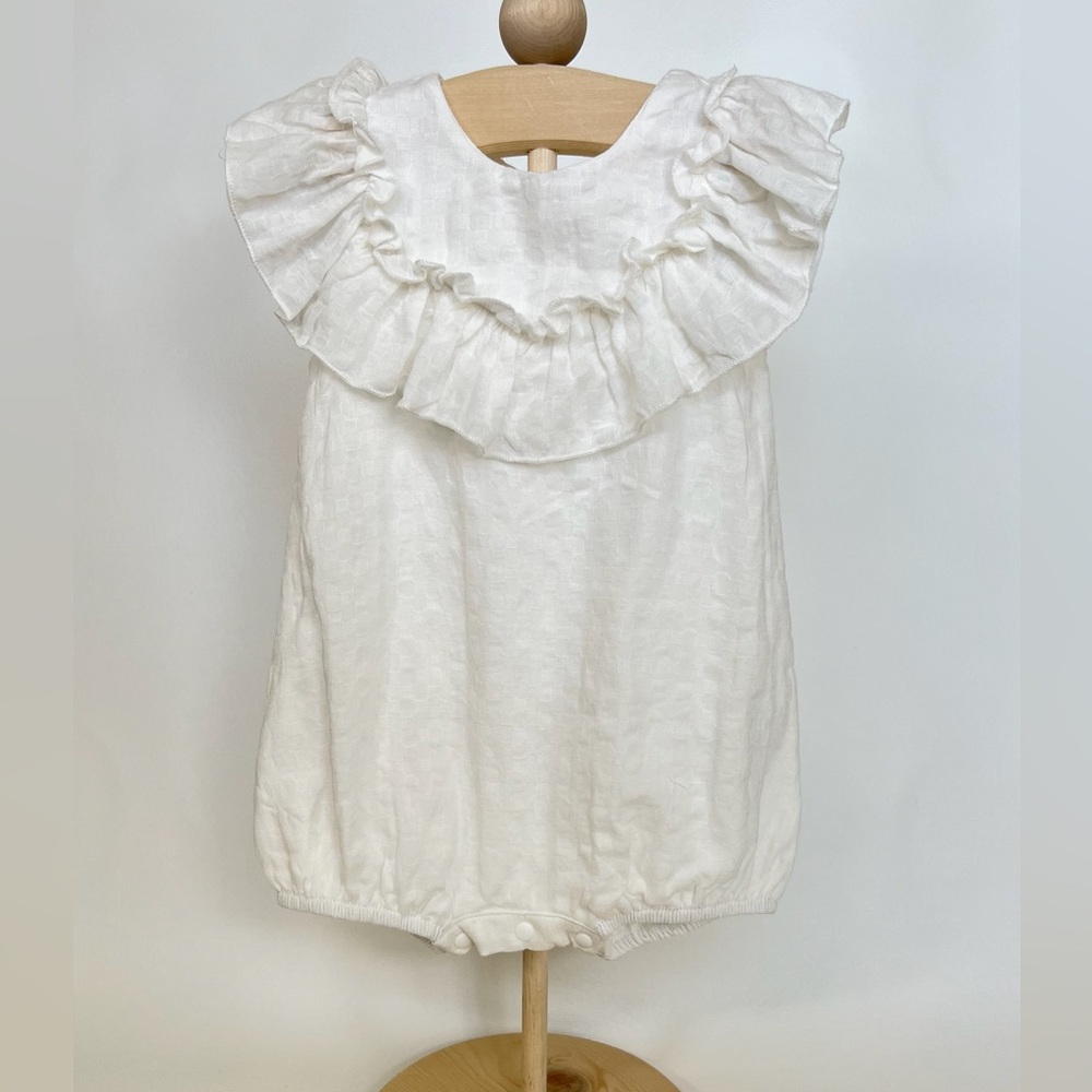 NWOT White Ruffle Collar Girls Baby Romper